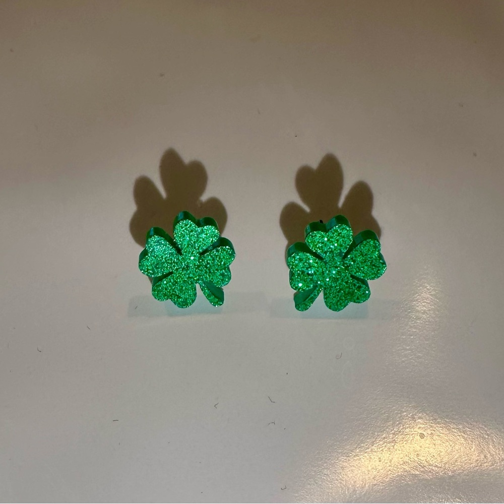 Four leaf clover stud earrings.
